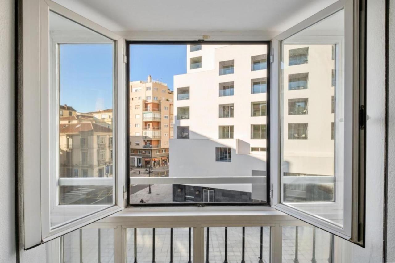 Amplio Piso En Atarazanas Apartman Málaga Kültér fotó