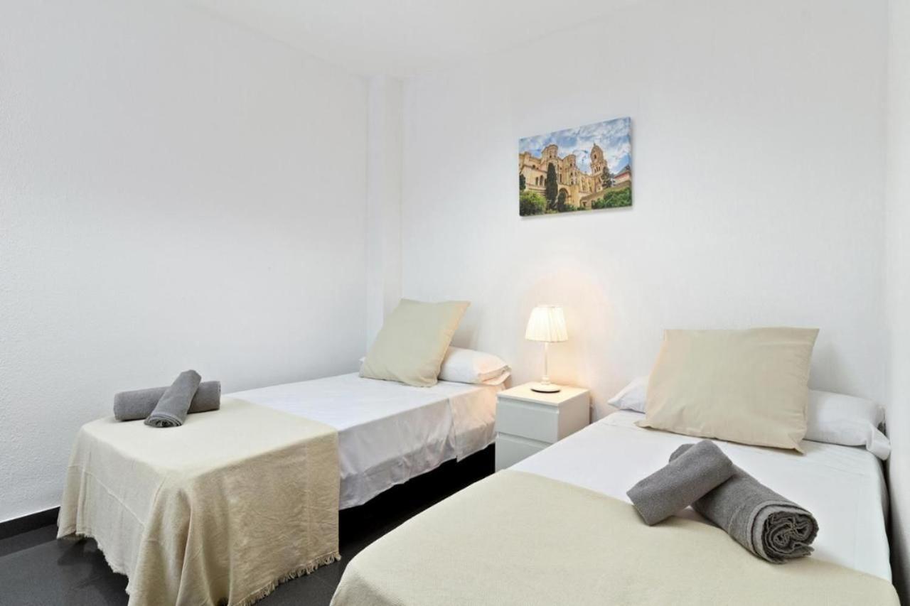 Amplio Piso En Atarazanas Apartman Málaga Kültér fotó
