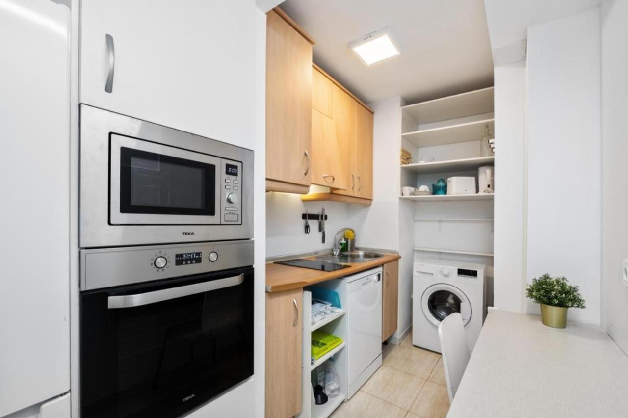 Amplio Piso En Atarazanas Apartman Málaga Kültér fotó