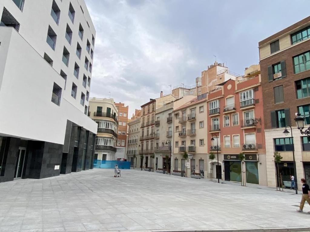 Amplio Piso En Atarazanas Apartman Málaga Kültér fotó