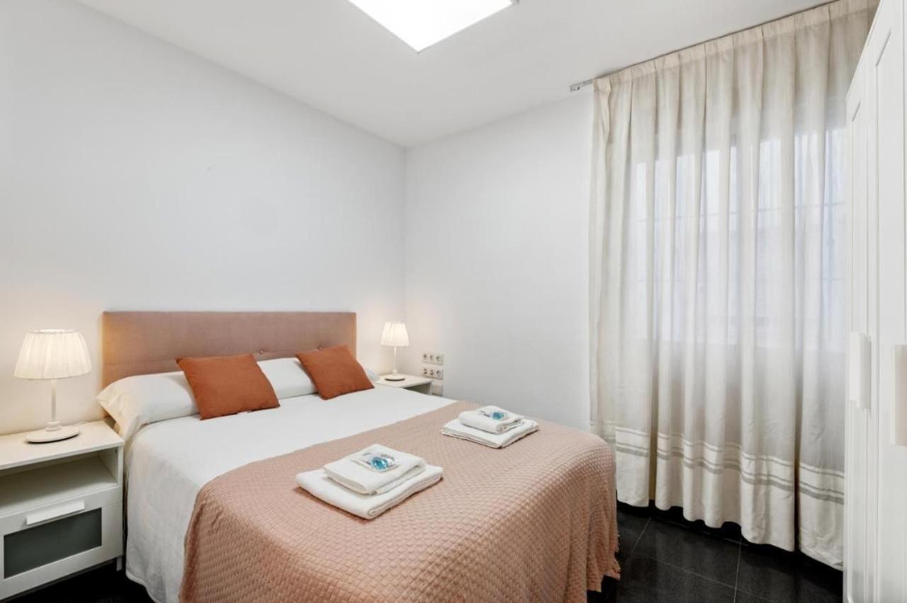 Amplio Piso En Atarazanas Apartman Málaga Kültér fotó