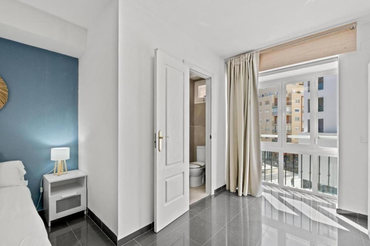 Amplio Piso En Atarazanas Apartman Málaga Kültér fotó